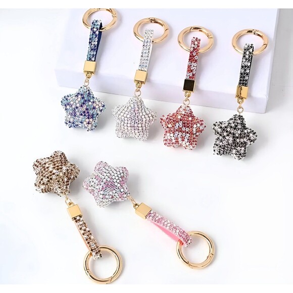 Star Shape Rhinestone keychain/pendant & fur ball (MULTICOLOR) - Picture 3 of 4